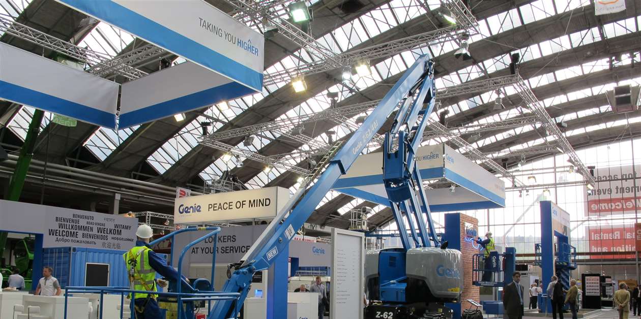 Genie Launches Two New Articulating Booms At Apex Khl Group Genie Launches Two New Articulating Booms At Apex Khl Group